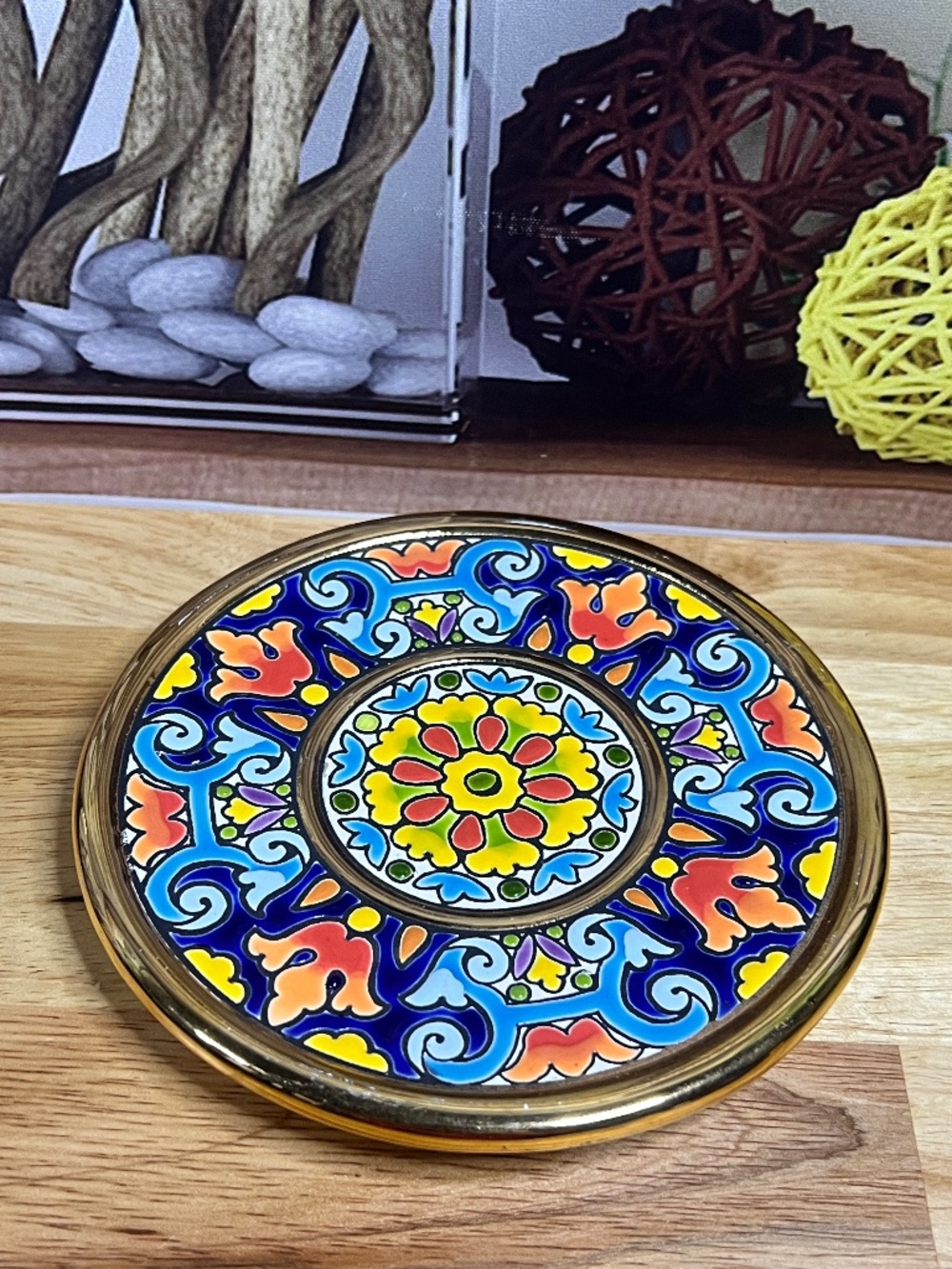 Cearco Spanish Decorative Wall Plate Hand Painted Enamels 24K Gold Foil Rim - Picture 9 of 11